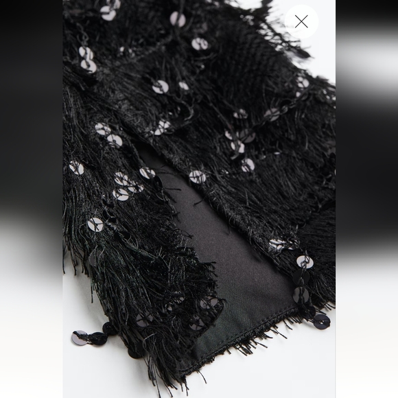 H&M sequined top, cropped long sleeve black stretch - Picture 2 of 4